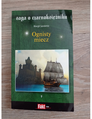 SAGA O CZARNOKSIĘZNIKU TOM 9 OGNISTY...