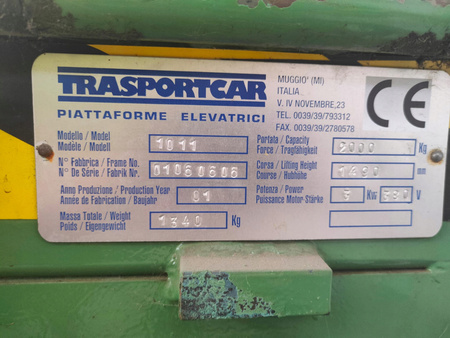 Podnośniki Nożycowy ramba platforma winda TRASPORTCAR 1011 2000Kg