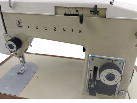 Maszyna do szycia Łucznik 451
