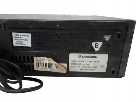 Magnetowid odtwarzacz kaset VHS Samsung VK-300