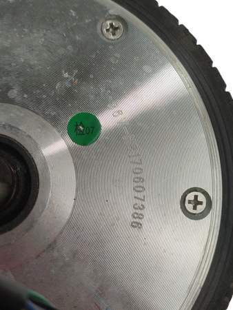 SILNIK Z OPONĄ 36V-HB170607386 DESKOROLKI SKYMASTER