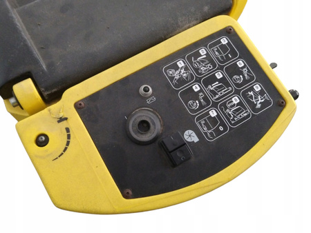 Szorowarka do podłóg KARCHER BD 530 Nie kompletna