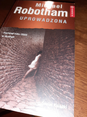 Uprowadzona Michael Robotham