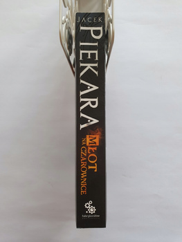 Młot na czarownice Jacek Piekara