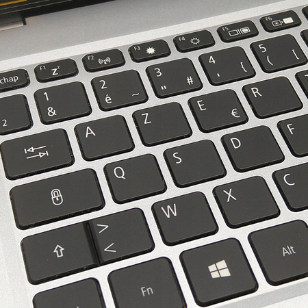 Laptop ACER Swift SF114-34 Intel Pentium Silver N6000 4GB RAM 128GB SSD M2