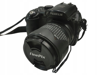 Aparat cyfrowy Fujifilm FinePix S9600