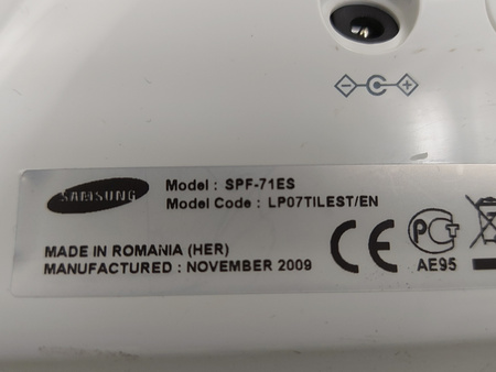 RAMKA CYFROWA DO ZDJĘĆ 7 CALI SAMSUNG SPF-71ES PANORAMICZNY MONITOR LCD