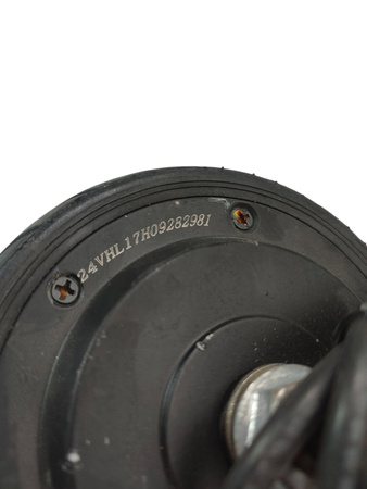 SILNIK Z OPONĄ 24VHL17H09282981 HULAJNOGI CAVION GO