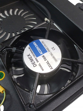 Panel wentylacyjny do szaf stojących HyperPro DN-19