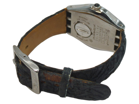 Zegarek damski na pasku Swatch Irony Medium Black Flower czarny