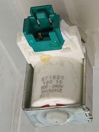 ZASOBNIK NA SÓL 9001096164 ZMYWARKI BOSCH 12026873
