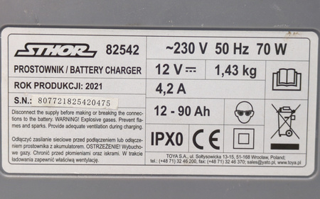 Prostownik LED do akumulatorów 12V 6A 90Ah STHOR 82542