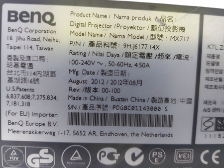 Projektor BenQ MX717