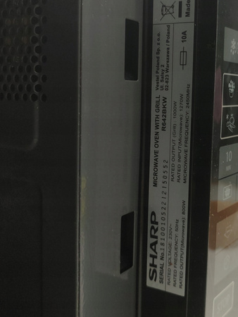 Kuchenka mikrofalowa Sharp R642BKW 800W 20L MIKROFALA