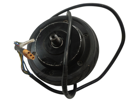 SILNIK Z OPONĄ 24VHL17H09252379 CAVION GO HULAJNOGA