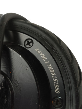 SILNIK Z OPONĄ 24VHL17H09151950 CAVION GO HULAJNOGA