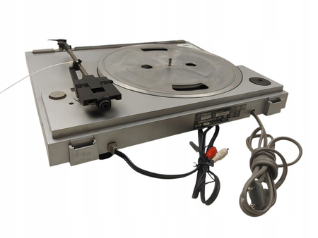 Gramofon Yamaha P-05