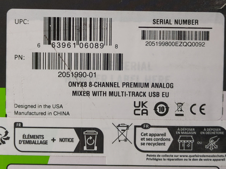 Mackie Onyx 8 - Analogowy mikser z USB