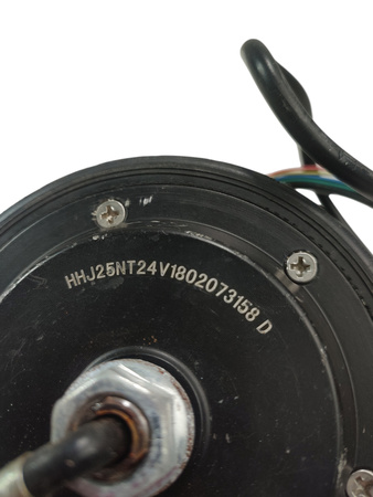 SILNIK Z OPONĄ HHJ25NT24V1802073158 D HULAJNOGI CAVION GO