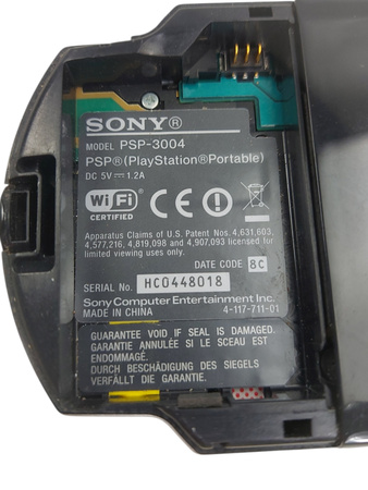 Konsola przenośna do gier Sony PlayStation Portable (PSP-3004) Czarny
