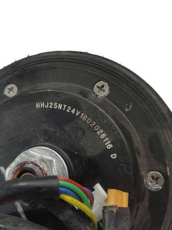 SILNIK Z OPONĄ HHJ25NT24V1802026116 D HULAJNOGI CAVION GO