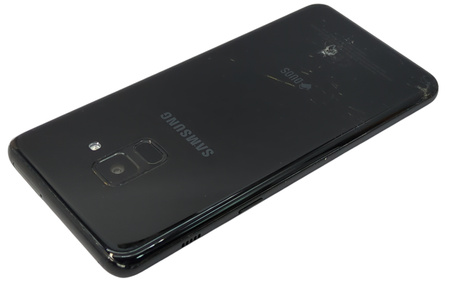 Smartfon Samsung Galaxy A8 2018 SM-A530F 4/32GB Super AMOLED 5,6"
