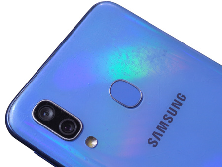 Smartfon Samsung Galaxy A40 SM-A405FN/DS 4/64 GB 5,9"