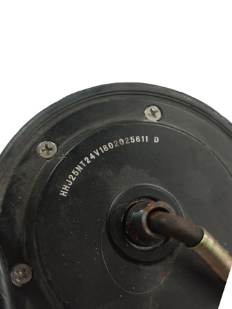 SILNIK Z OPONĄ HHJ25NT24V1802025611 D KOŁO HULAJNOGI CAVION GO