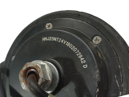 SILNIK Z OPONĄ HHJ25NT24V1802072942 D HULAJNOGI CAVION GO