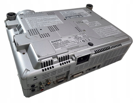 Projektor Sanyo PLC-XU84