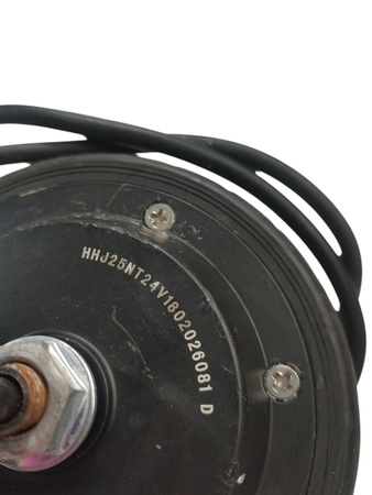 SILNIK Z OPONĄ HHJ25NT24V1802026081 D HULAJNOGI CAVION GO