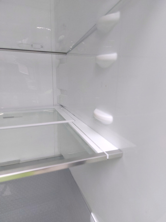 Lodówko-zamrażarka LG GBB71PZDZN No Frost 237+107 litrów 186cm