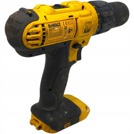 Wiertarko-wkrętarka akumulatorowa z udarem 18V DEWALT DCD776