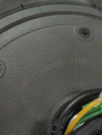 SILNIK Z OPONĄ 8 1/2X2 WT36V30H202011102428 DO HULAJNOGI MOTUS 8,5