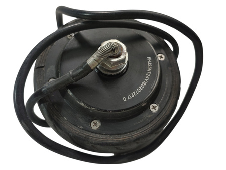 SILNIK Z OPONĄ ZUŻYTĄ HHJ25NT24V1802072217 D HULAJNOGI CAVION GO