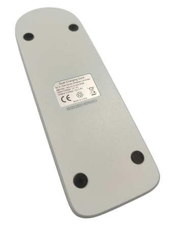 PODWÓJNA STACJA ŁADUJĄCA KONTROLERA X-ONE OIVO X13