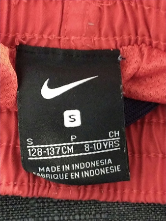 SPODENKI SZORTY CHŁOPIĘCE NIKE ROZMIAR S (128-137 CM) CZERWONE