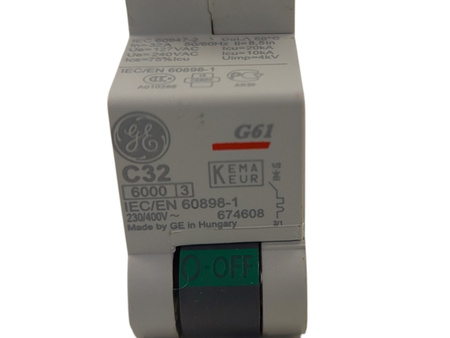 Wyłącznik nadprądowy C 32A 1P 6kA G61 674608 Redline GE