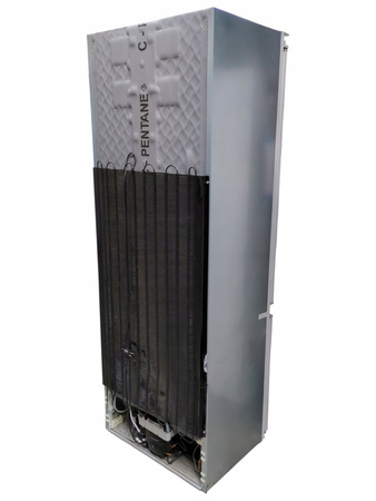 Lodówka do zabudowy Whirlpool SP40 800 EU 1 193,5cm 299 l / 101 l Kl. F