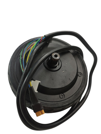 SILNIK Z OPONĄ HHJ25NT24V1802025375 D CAVION GO DESKOROLKA