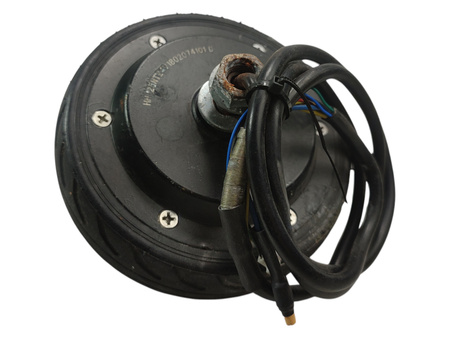 SILNIK Z OPONĄ HHJ25NT24V1802074101 D KOŁO HULAJNOGI CAVION GO