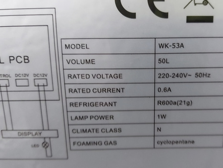 CHŁODZIARKA DO WINA VINATA WE53A 18 butelek 50 litrów