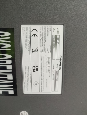 Przenośna lodówka Coolfreeze CDF 18 12/24 V DC  Dometic