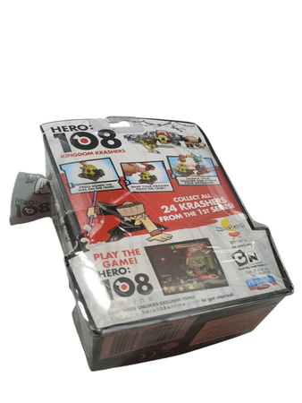 FIGURKA Z KARTAMI DO GRY PLAYMATES 085