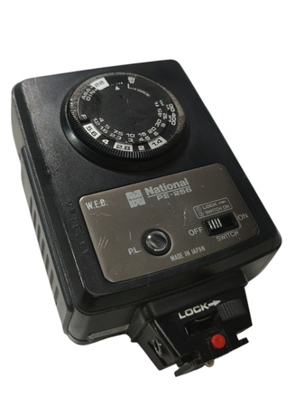 Lampa błyskowa do aparatu National PE-256