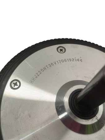 SILNIK Z OPONĄ HHJZ20NT36V1706192144 DESKOROLKI SKYMASTER