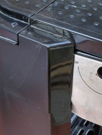 Ekspres ciśnieniowy DELONGHI BCO 420 1750 W