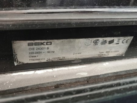 Piekarnik elektryczny do zabudowy BEKO OIE 24301 B 65 litrów Czarny