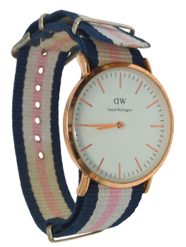 Zegarek damski na pasku Daniel Wellingion