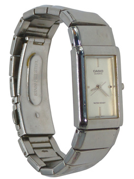 Zegarek damski na bransolecie CASIO 1747 TP-2037